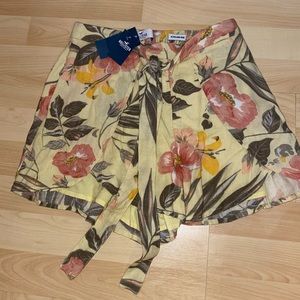 Hollister Tropical Set